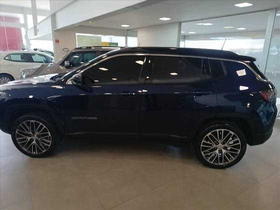 JEEP COMPASS 2.0 TD350 TURBO DIESEL LIMITED AT9 JEEP COMPASS 2.0 TD350 TURBO DIESEL LIMITED AT9